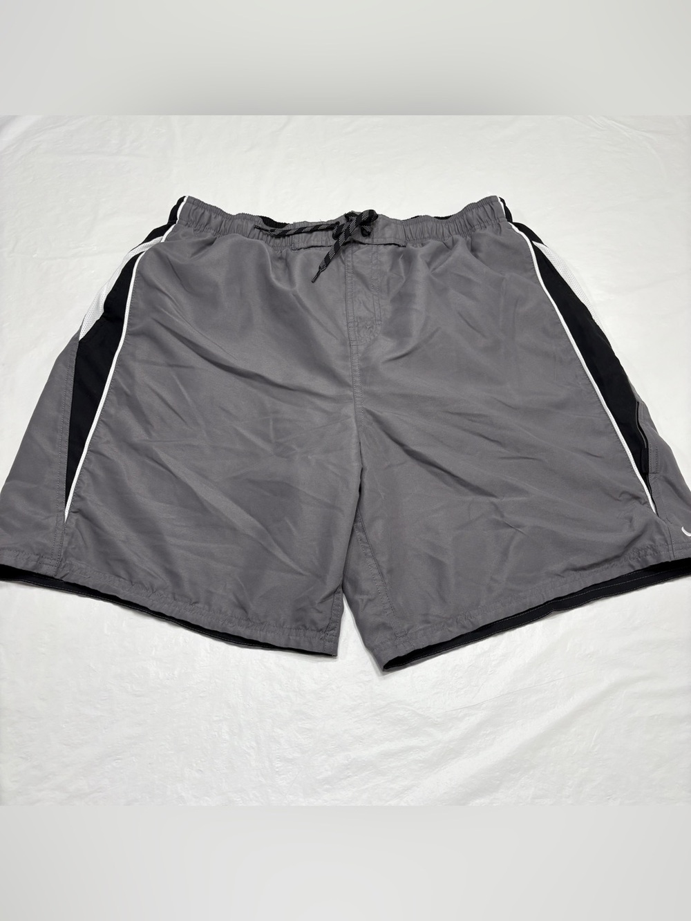 Nike Gray Lined Board Shorts Swim Trunks Men’s XXL